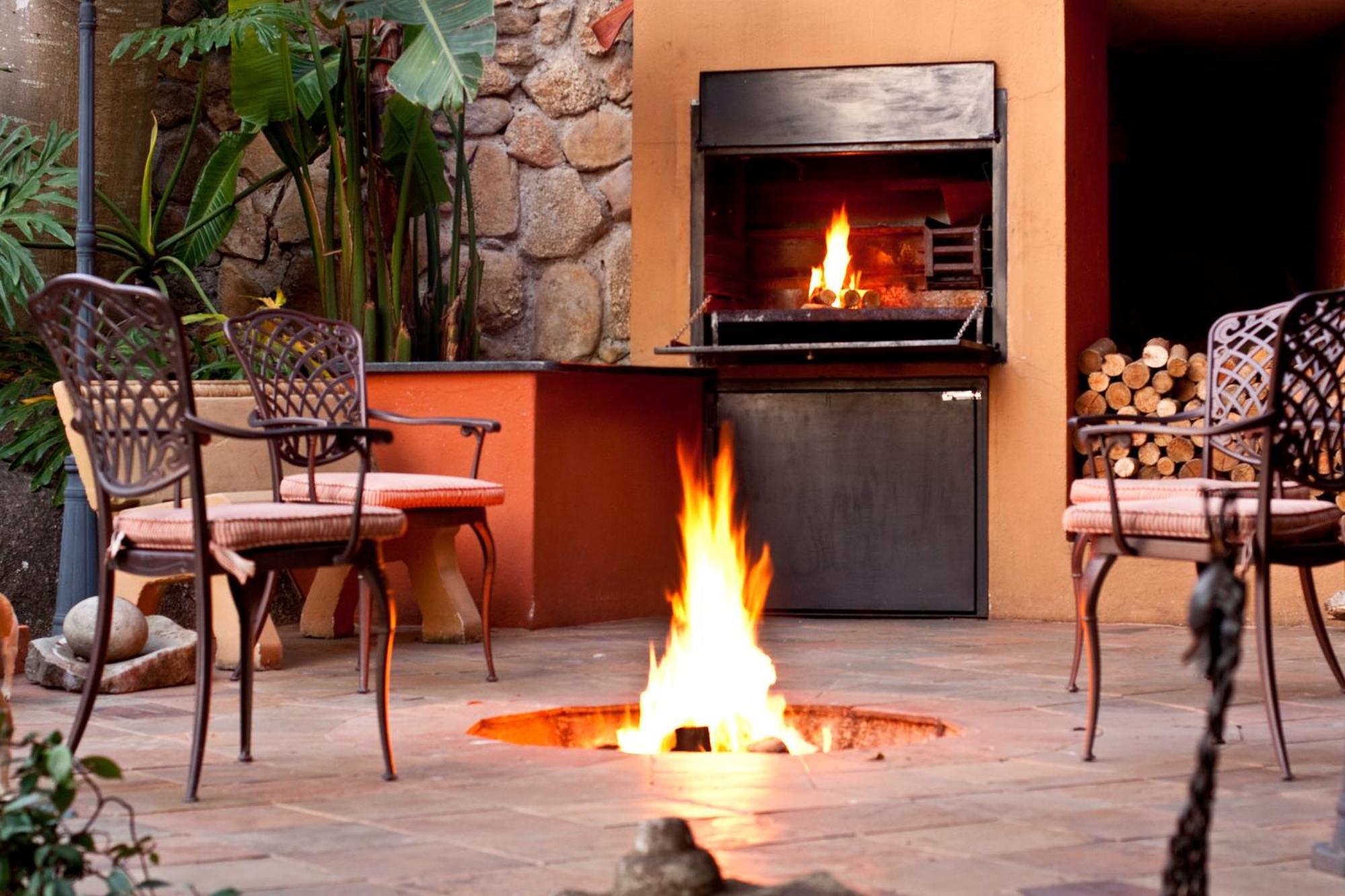 La Roca Guest House Mbombela Ngoại thất bức ảnh