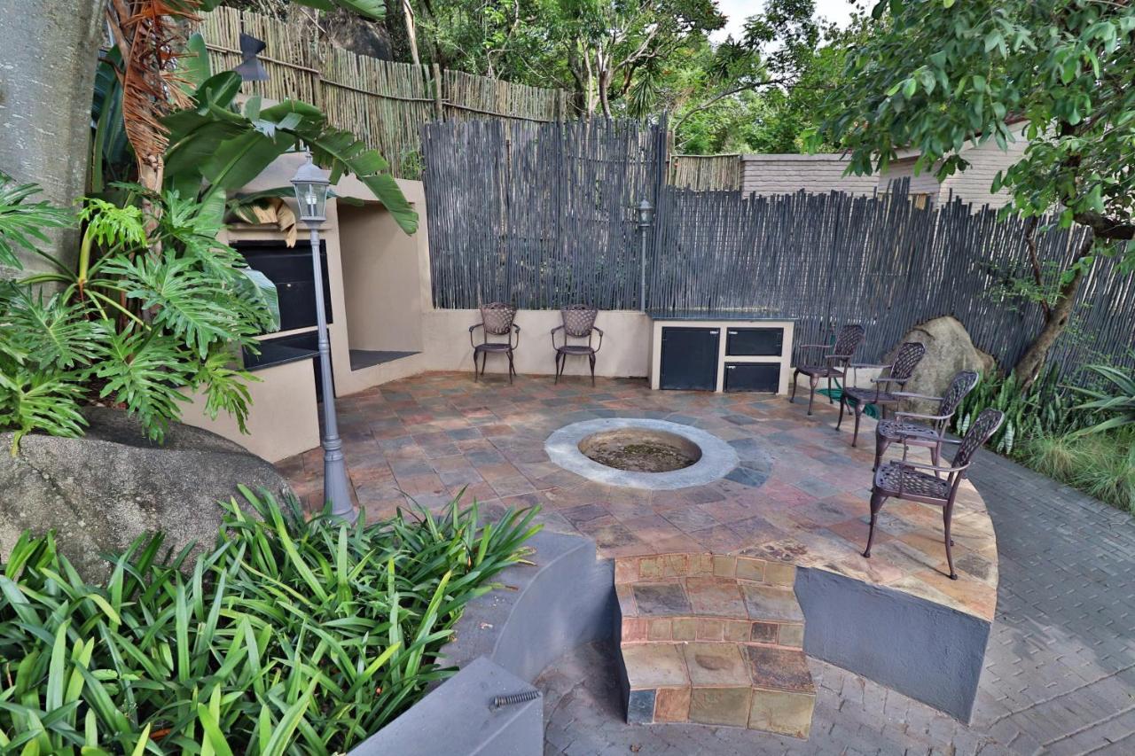 La Roca Guest House Mbombela Ngoại thất bức ảnh